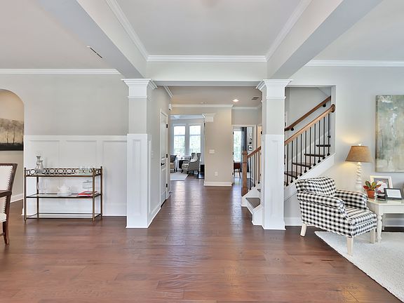 5th image of 2869 Longacre Park Way