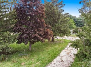 1505 S Fletcher Rd, Chelsea, MI 48118