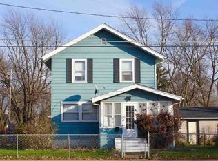 2504 16th St, Moline, IL 61265