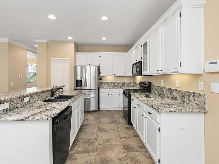 43493 Dodaro Dr — Photo 15