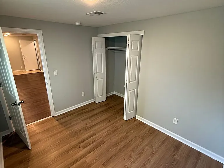 4140 W Ellsworth Ave — Photo 9