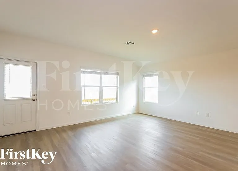 6758 Arid Way — Photo 4