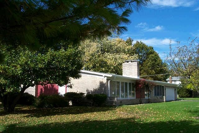 1st image of 5010 N Thornleigh Dr