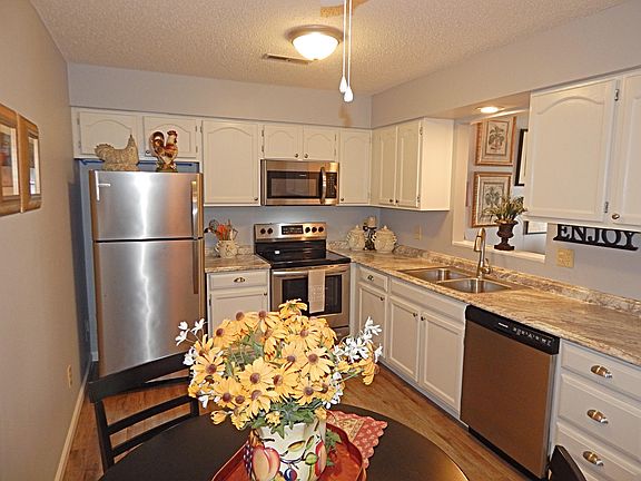 2nd image of 523 Wakebridge Blvd