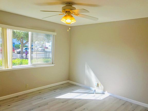 3rd image of 1361 Dubert Ln #1