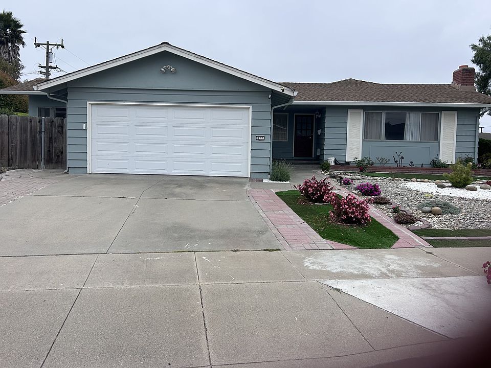 2nd image of 877 Loyola Dr