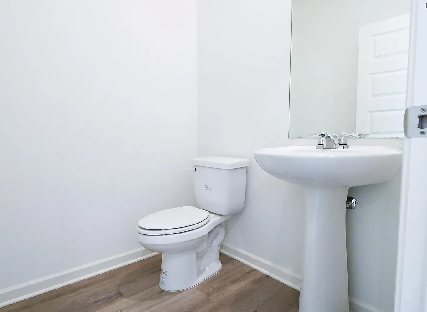 4 bed, 2339 sqft, $2,500 — Photo 3