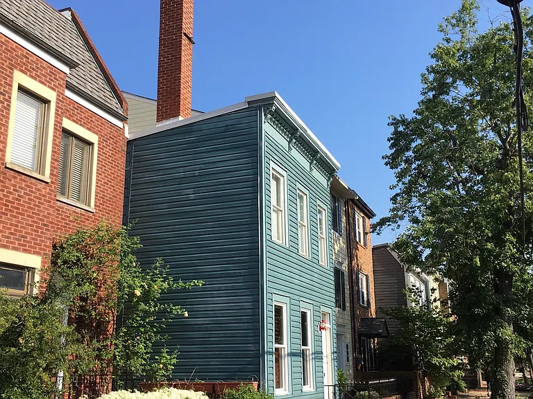 110 N West St — Photo 20