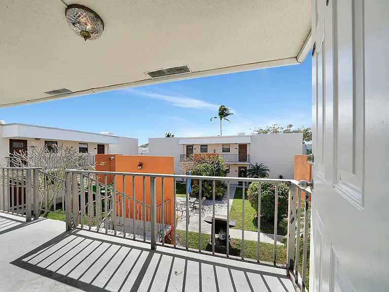 516 Osprey Dr #16C — Photo 44