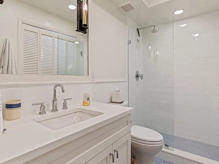 2636 Ocean Dr #404 — Photo 29