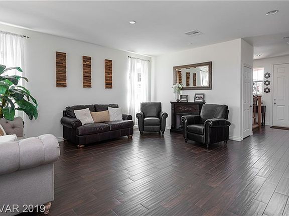 4th image of 10556 Griffin Ave