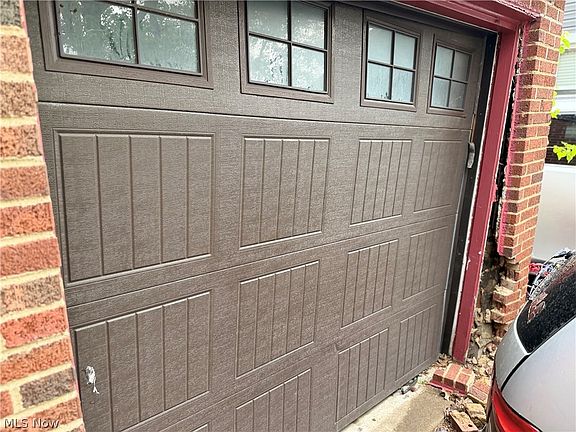 5th image of 5916 Pearl Rd