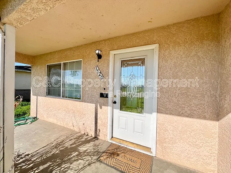 1720 Cherry Ave — Photo 11