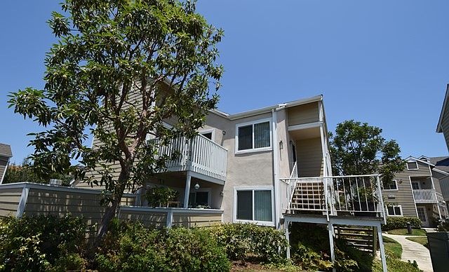 Step to Strands Beach