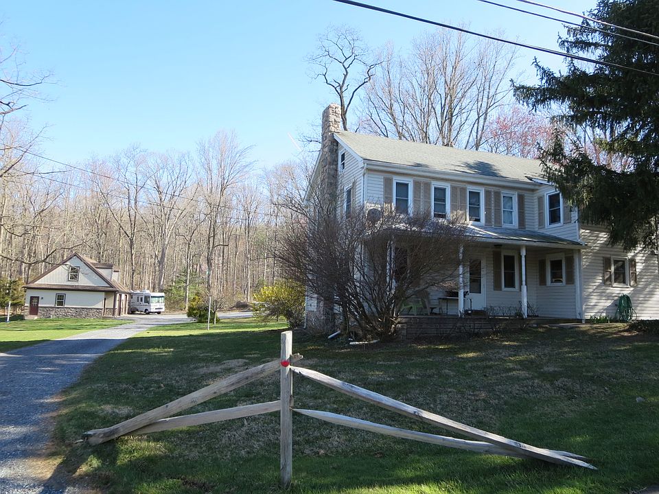 4 Bdrm * new detached garage