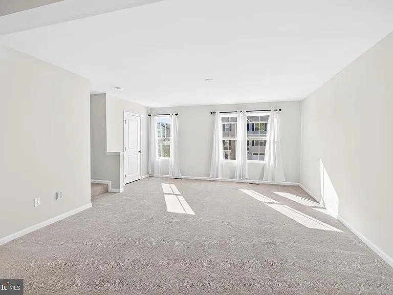 6364 Pebblebrook Dr — Photo 16