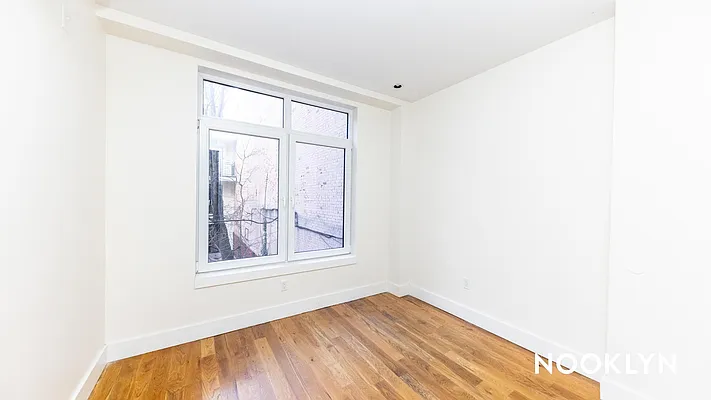 Rented by Nooklyn NYC LLC | media 18