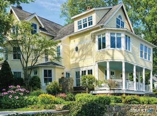 22 Ensign Rd, Norwalk, CT 06853