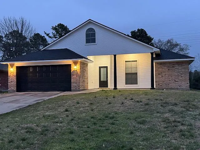 9411 Crooked Creek Dr — Photo 1
