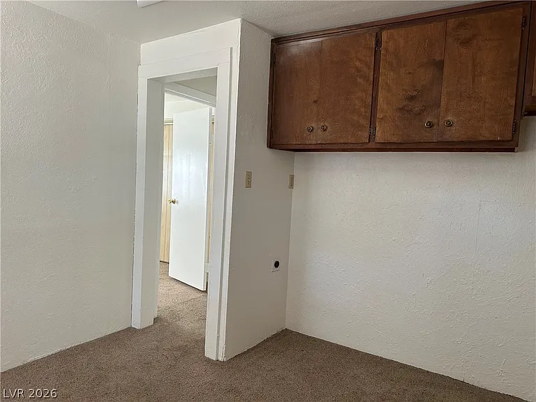 14 Valley View Ln — Photo 8