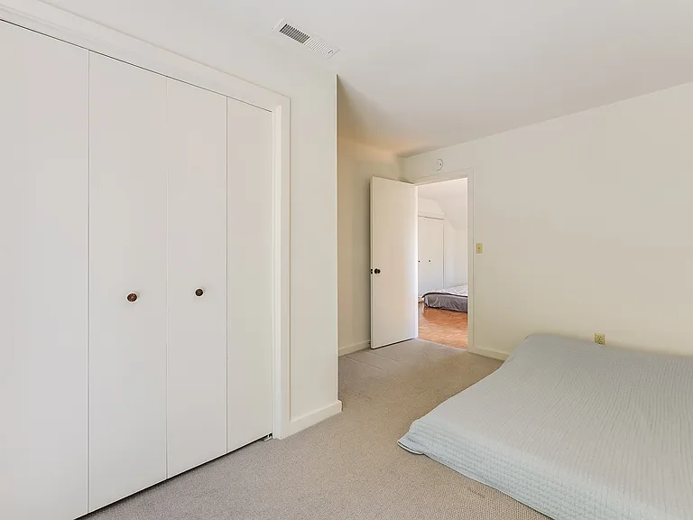 324 Laurel Pl — Photo 43