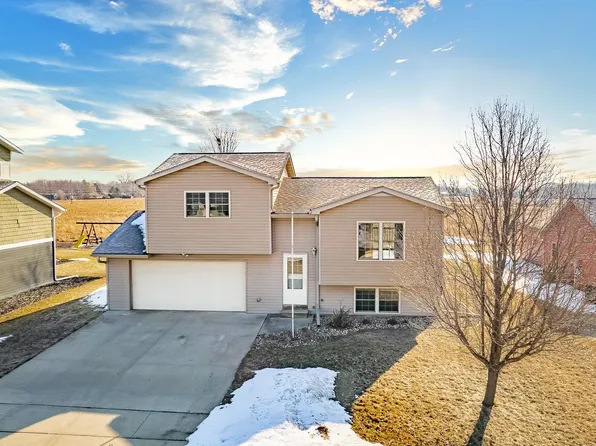 610 Country Club Ln, Spencer, IA 51301