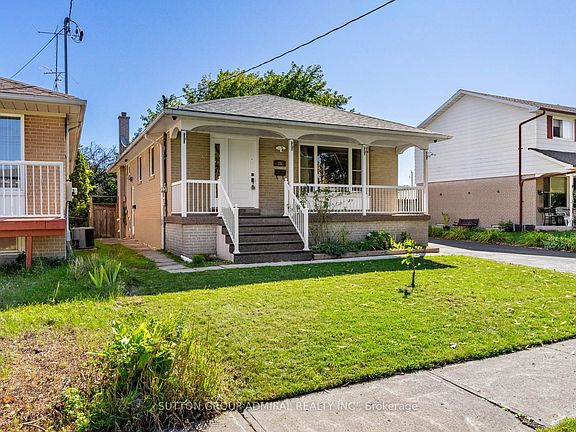3rd image of 25 Rowallan Dr