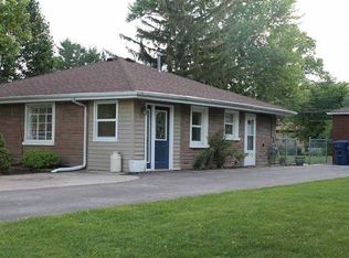 3811 15th St, Moline, IL 61265