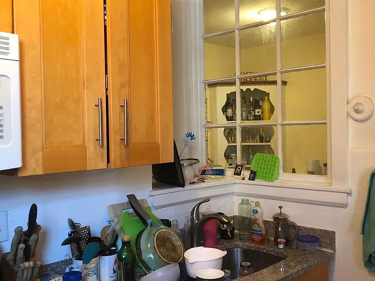 60 Egmont St #5 — Photo 5