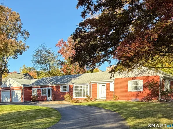 30 Smith Street, East Hampton, CT 06424