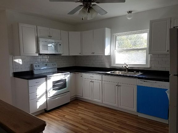 4th image of 4739 Winchester Ave