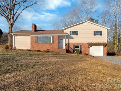 106 Royalwood Dr, Lenoir, NC, 28645