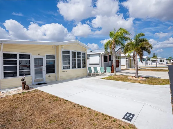 90 Lofty Ln, North Fort Myers, FL 33903