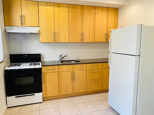 Rented by Bank Neary | media 5