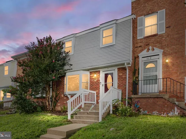 1017 Thomas Jefferson Pl, Fredericksburg, VA 22405