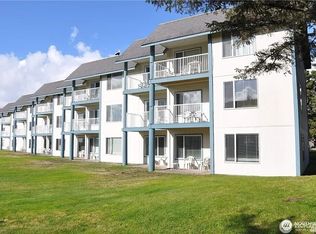 210 26th St NW UNIT 105, Long Beach, WA