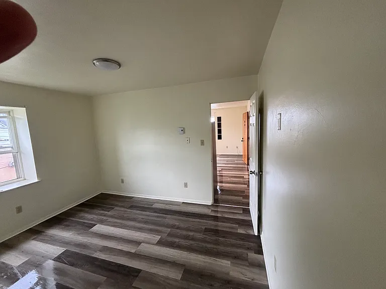 317 S Monroe St #6 — Photo 8