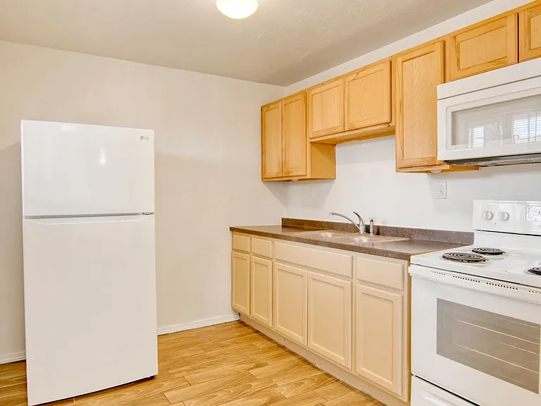 5655 E 28th St #5655 — Photo 13