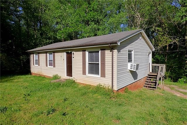 1st image of 804 32nd Street Dr NE