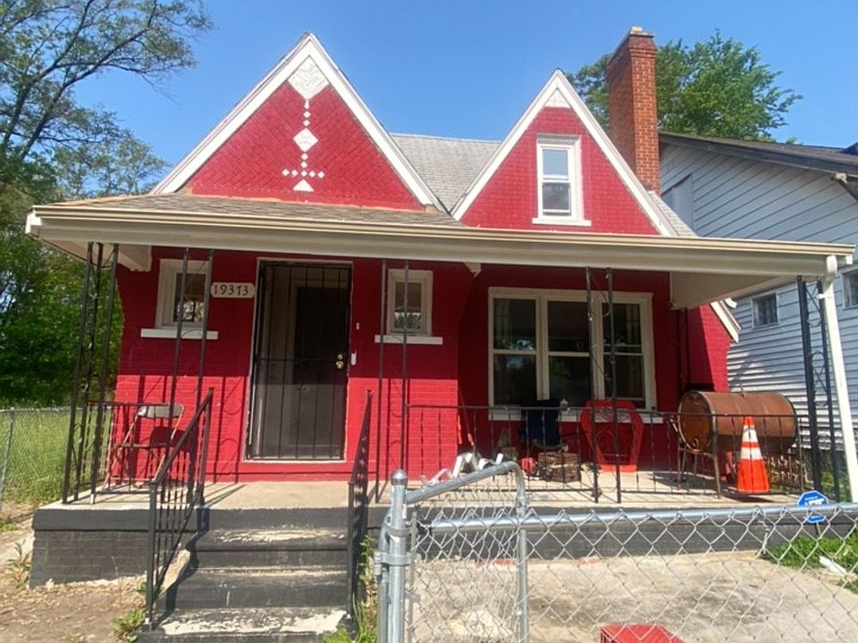 1st image of 19373 Eureka St