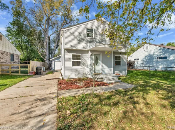 22459 Springbrook Ave, Farmington Hills, MI 48336