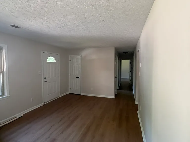 166 Kimberly Ct — Photo 9