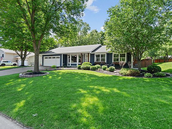 5th image of 17469 Lorence Way