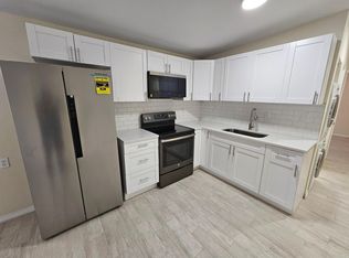 4827 Gordon St #3, Zephyrhills, FL 33542