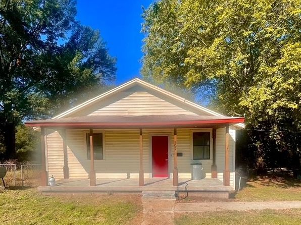 109 N Huckaby St, Vivian, LA 71082