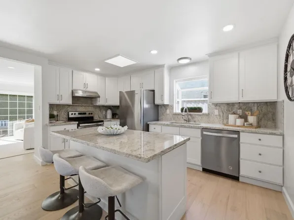 1850 Briarwood Dr, Santa Clara, CA 95051