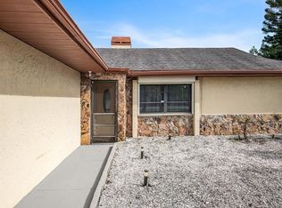 10401 113th St, Seminole, FL 33778