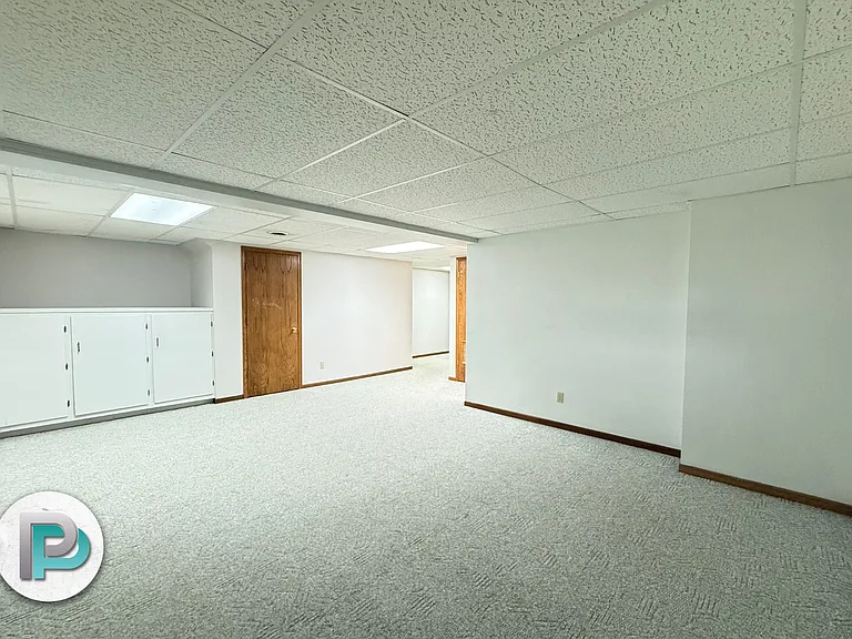 119 E North St #119 — Photo 19