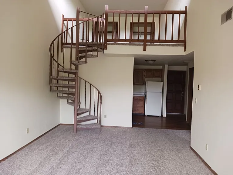 Pheasant Run Apartments — Photo 14