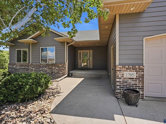 3rd image of 1705 W Ashton Trl